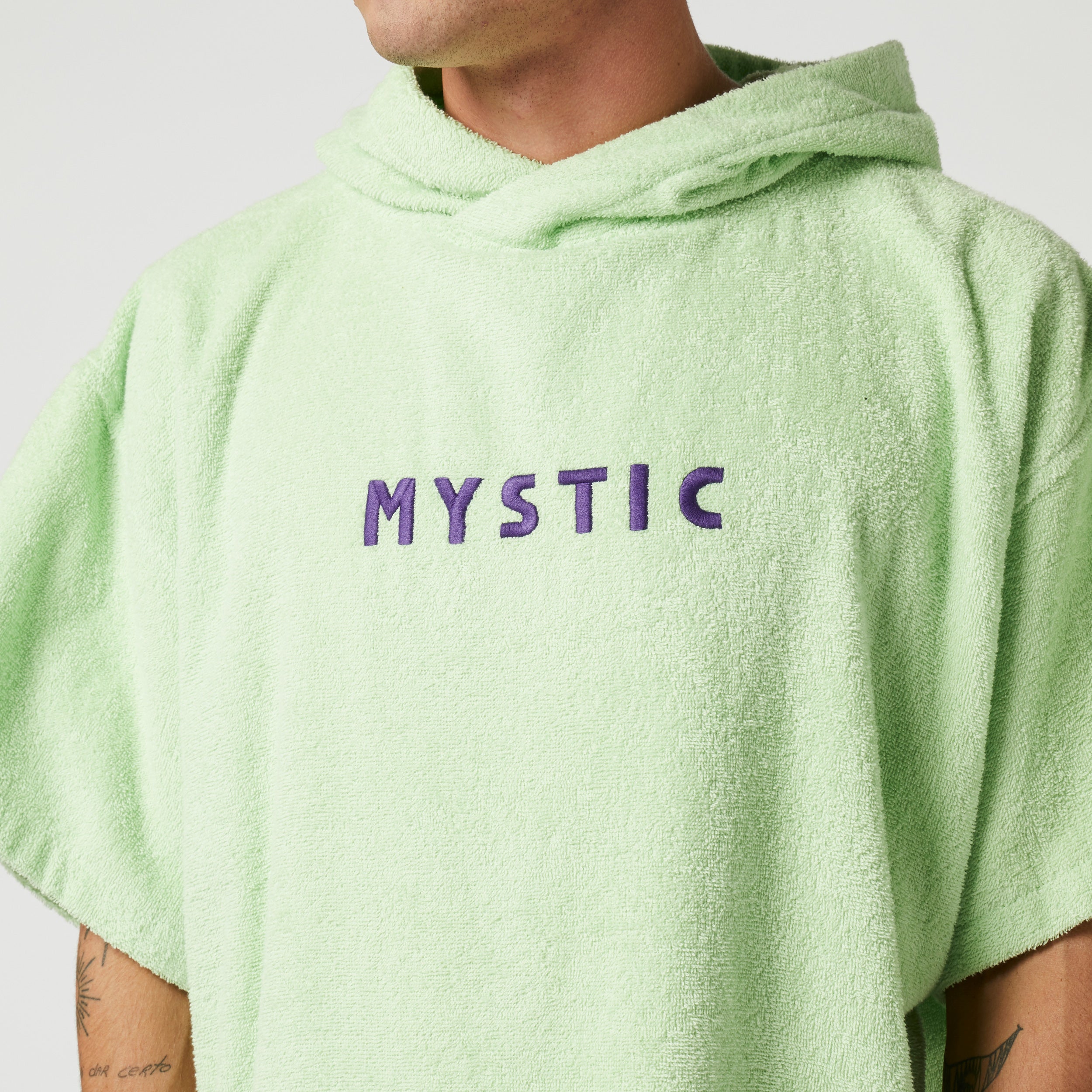 Mystic Poncho Marke