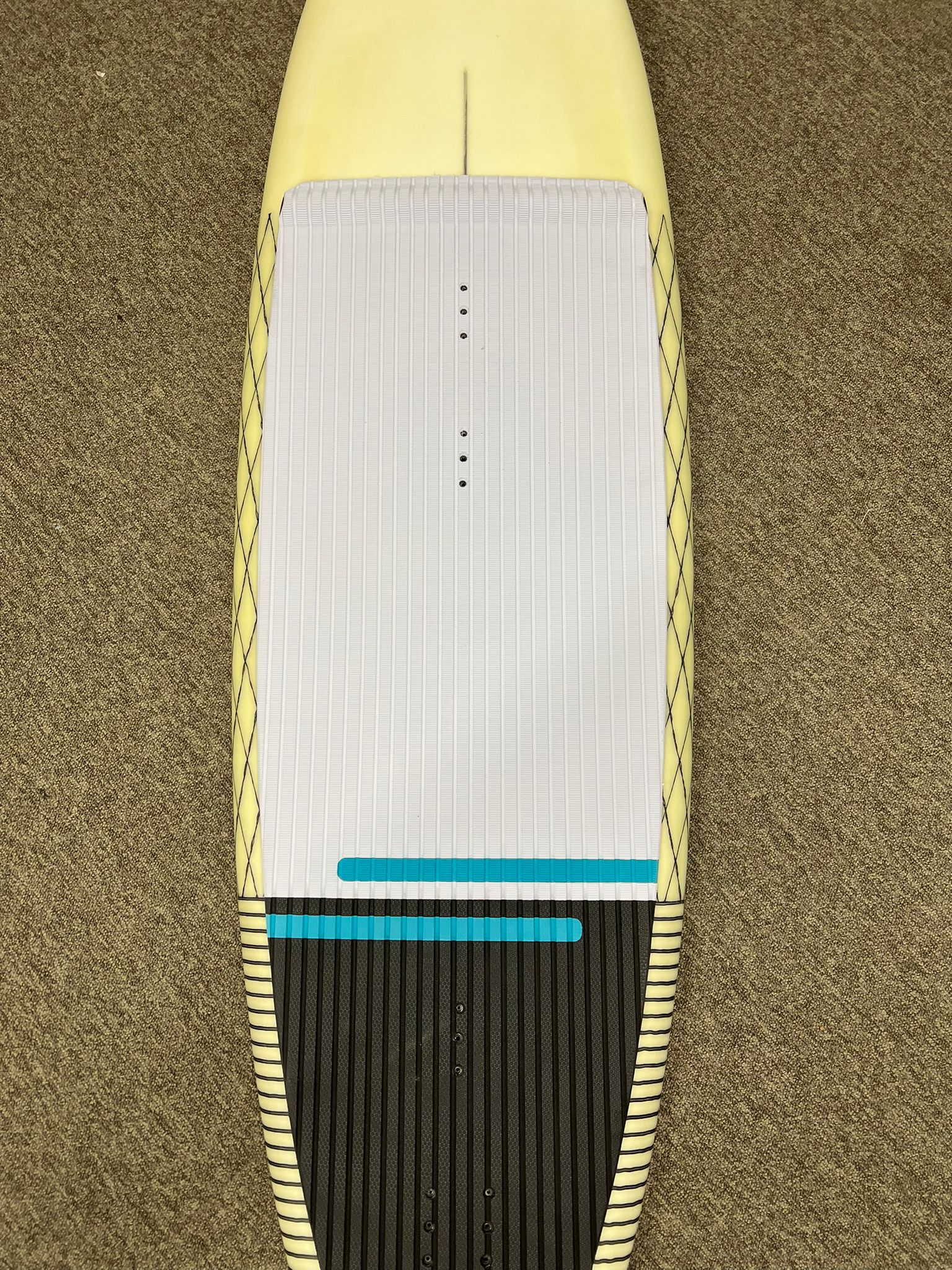 North Cross Surfboard 2022 (slightly discolored)