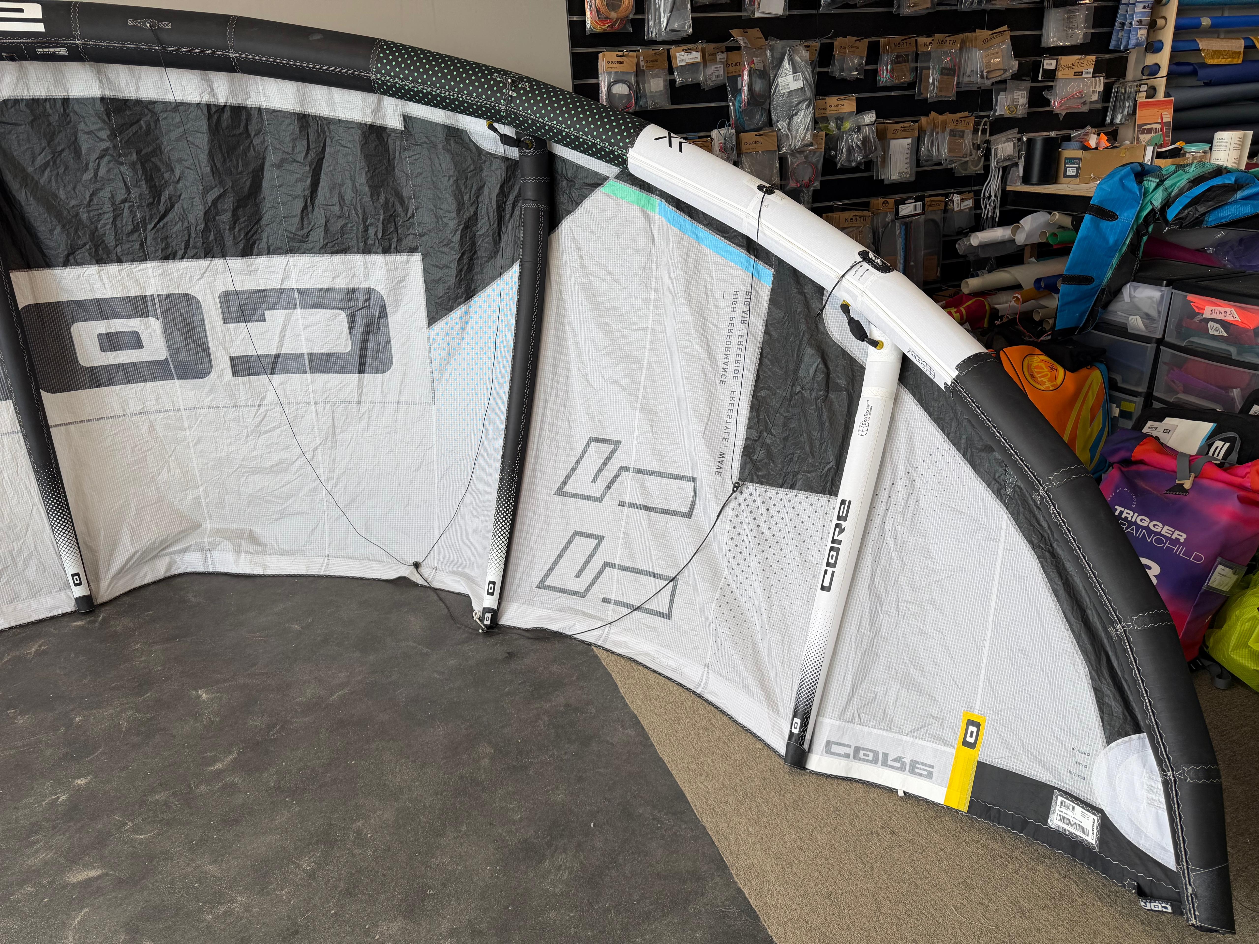 Core XR8 11m tweedehands kite - zijaanzicht 2