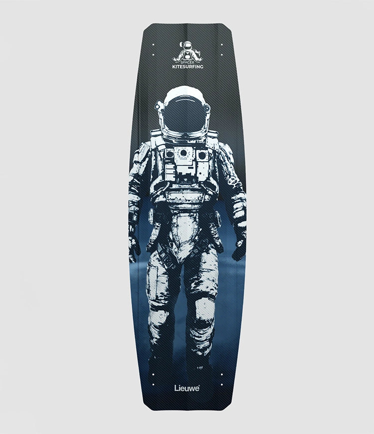 Lieuwe Falcon X 2024, back view