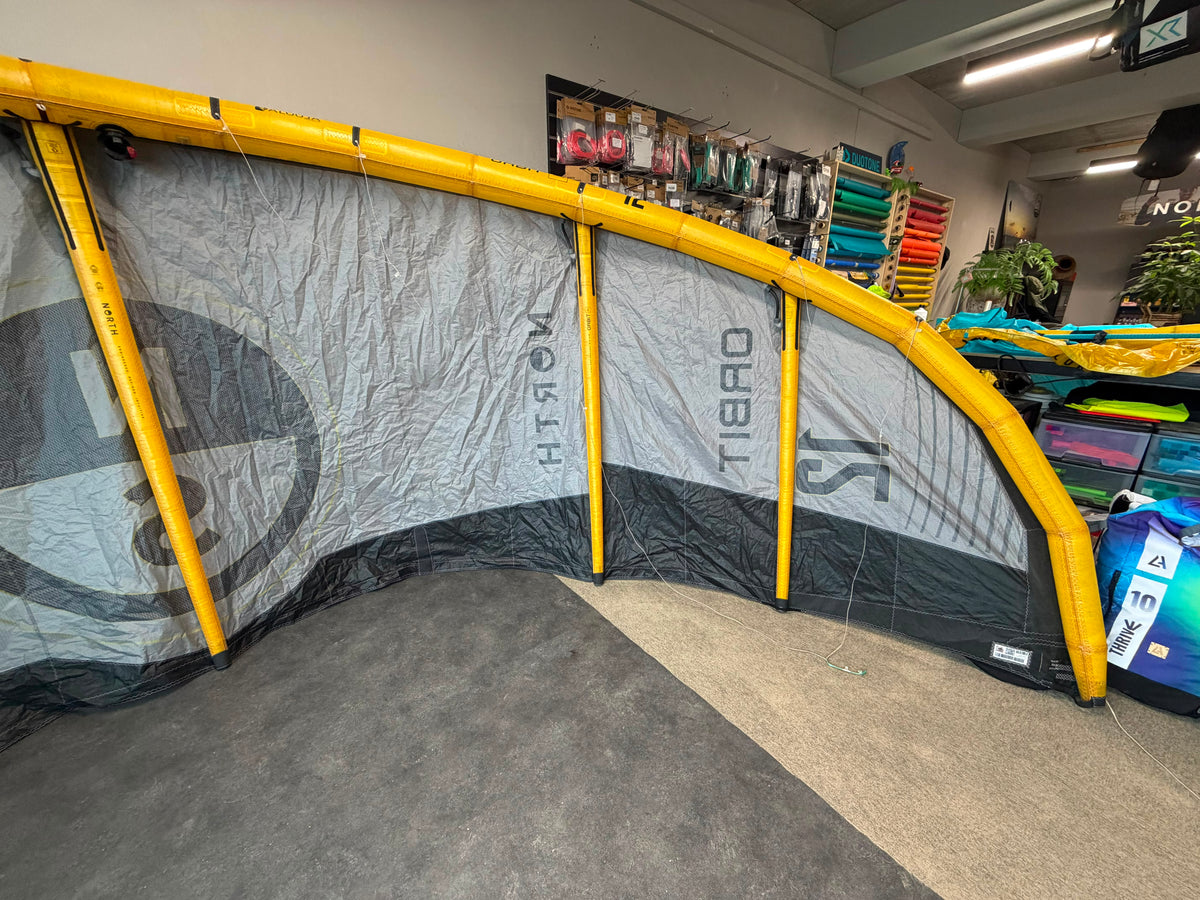 North Orbit Ultra 12m 2025 - Tweedekans canopy detail