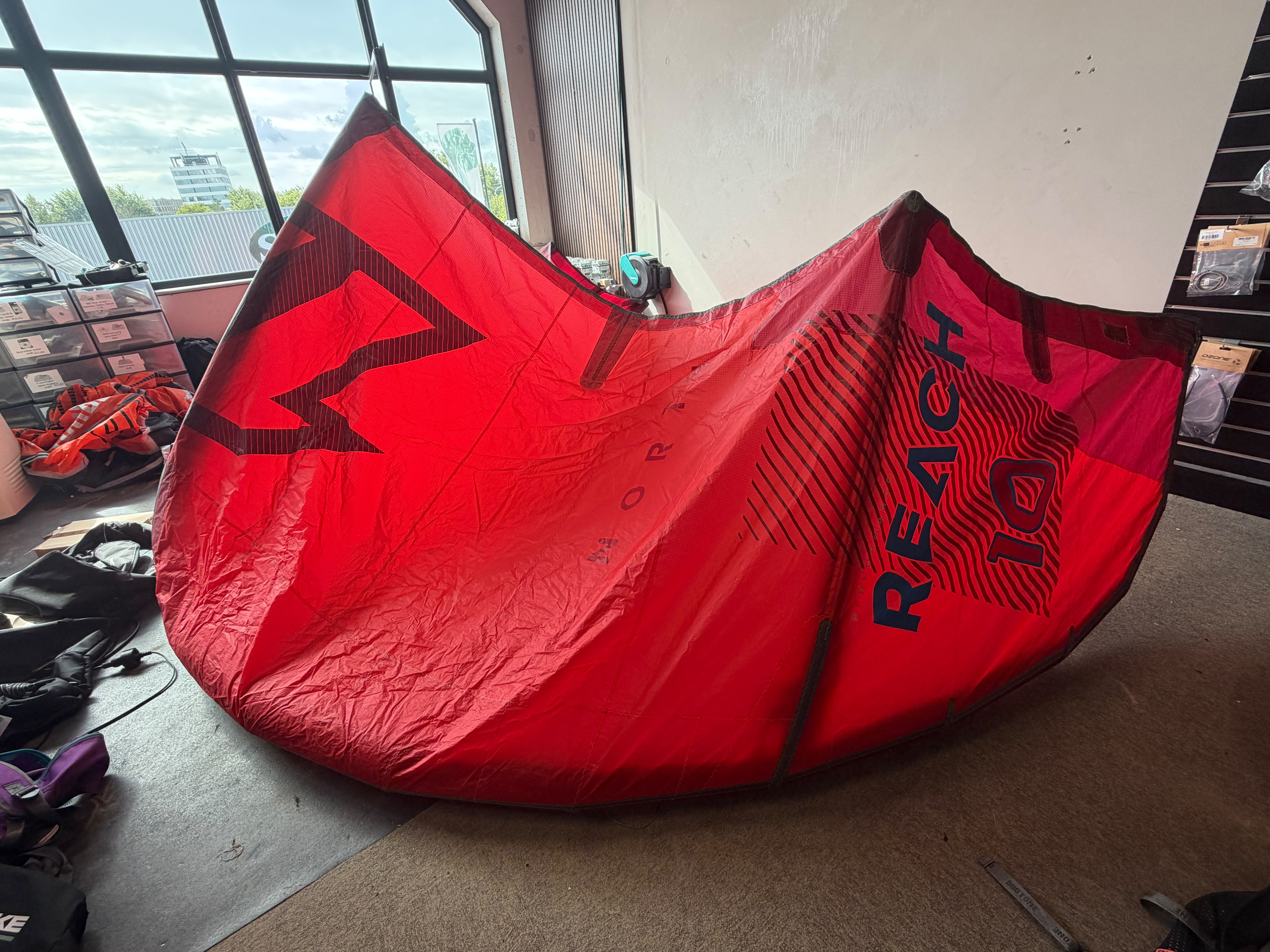 North Reach 2023 10m tweedehands kite opgeblazen