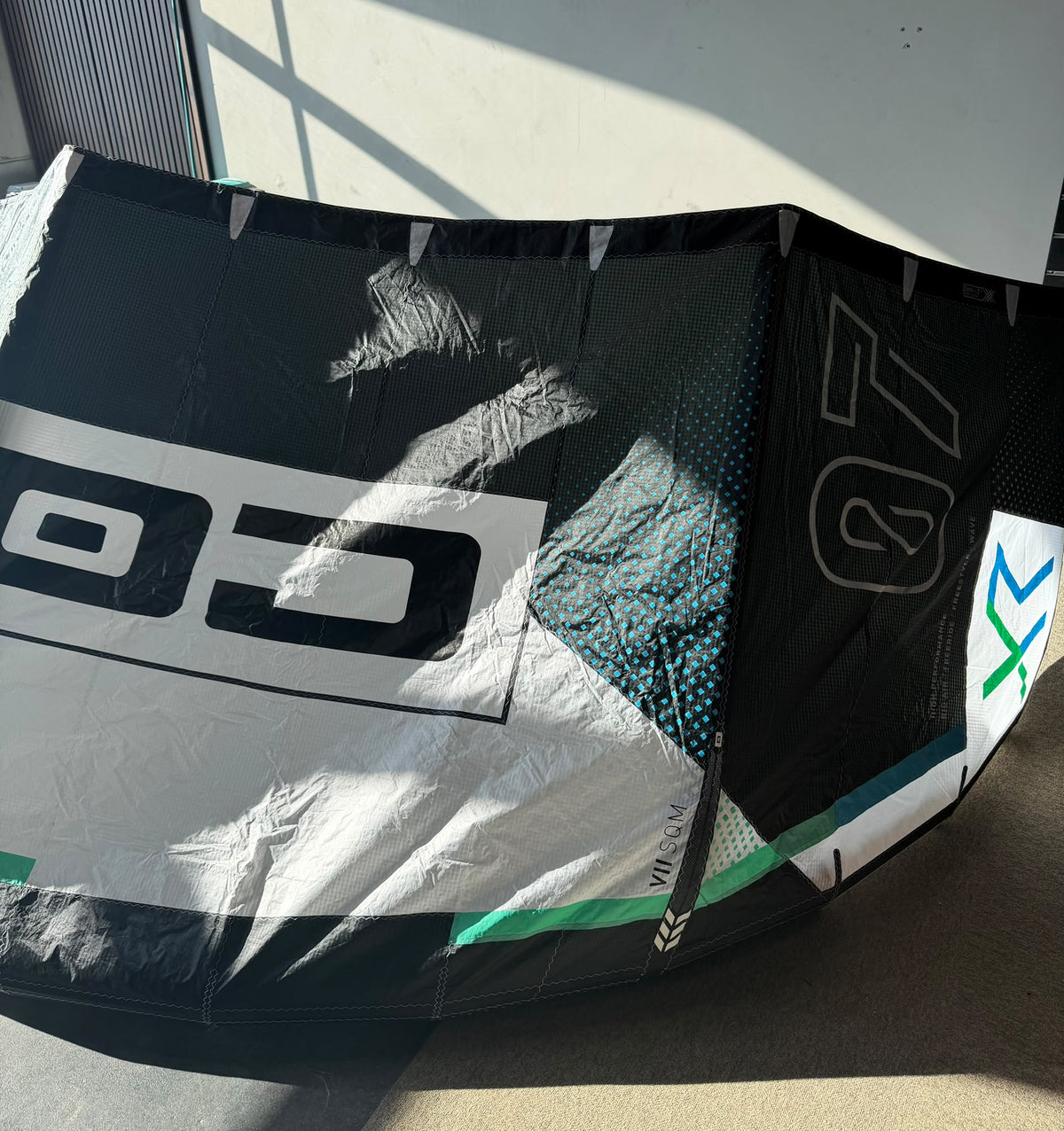 Core XR8 7m Black/White - Tweedekans close-up