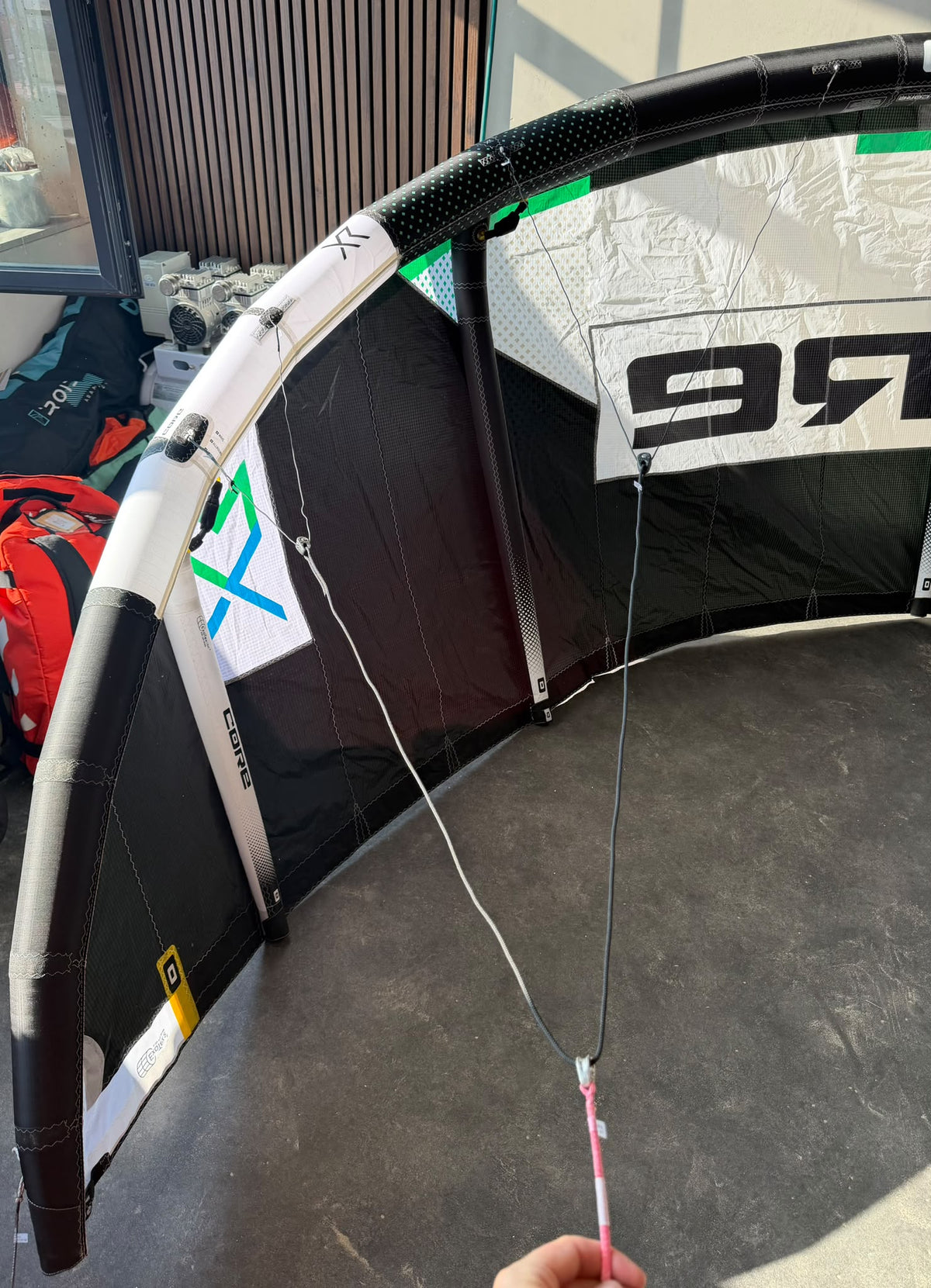 Core XR8 7m Black/White - Tweedekans canopy detail
